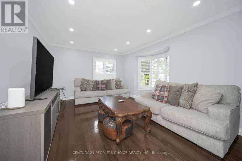 2 Checkerberry Crescent, Brampton, photo 6