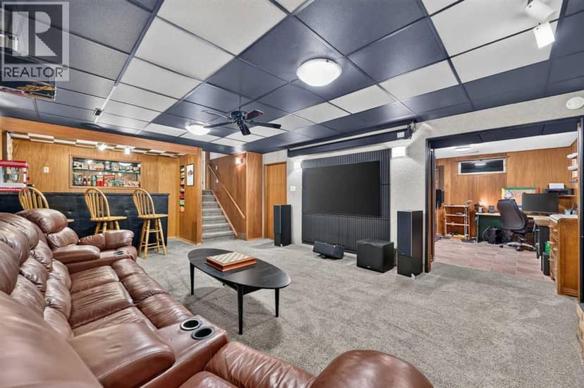 4124 19 Street NW — photo 32 of 40