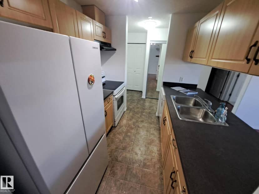 #205 9910 107 ST, Morinville, photo 6