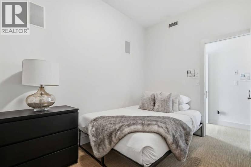 2206, 135 13 Avenue SW — photo 34 of 40