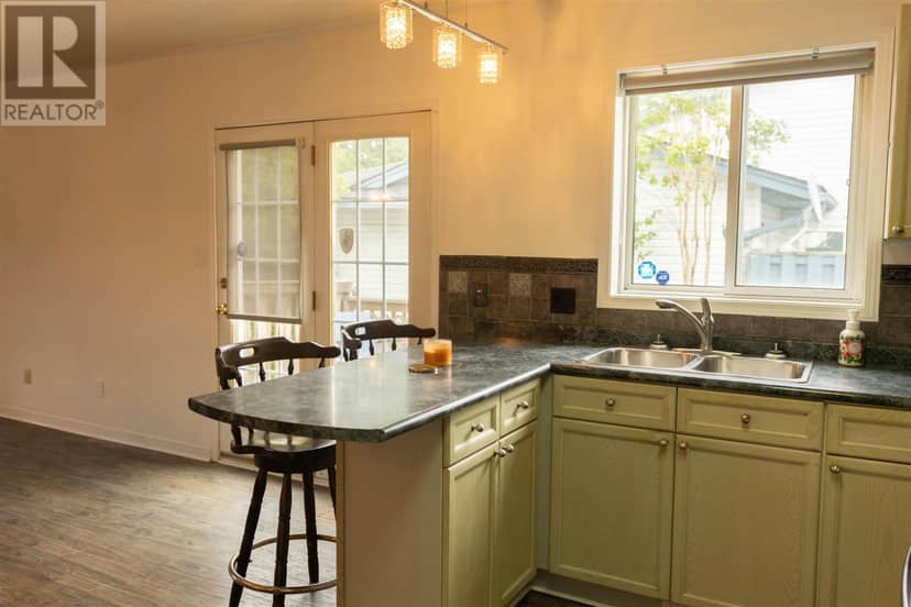 27 Village CT — photo 19 of 40