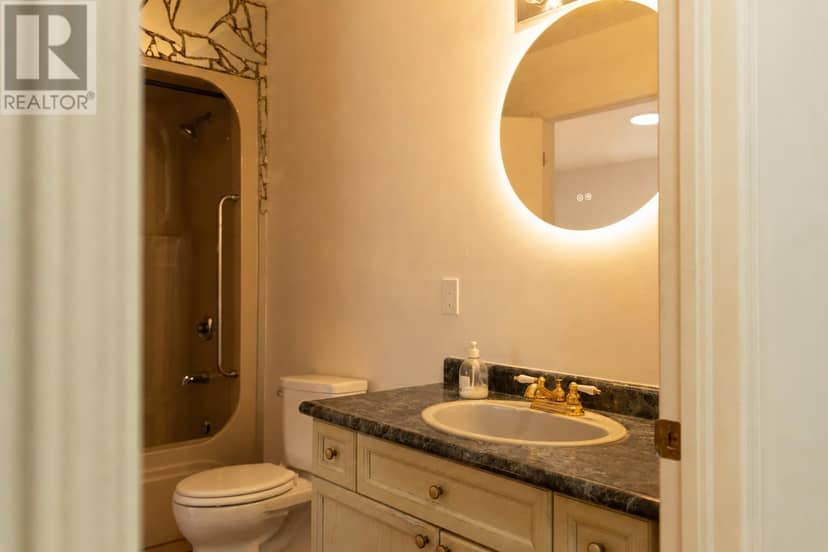 27 Village CT — photo 15 of 40