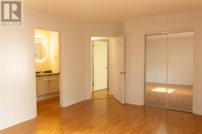 27 Village CT — photo 18 of 40