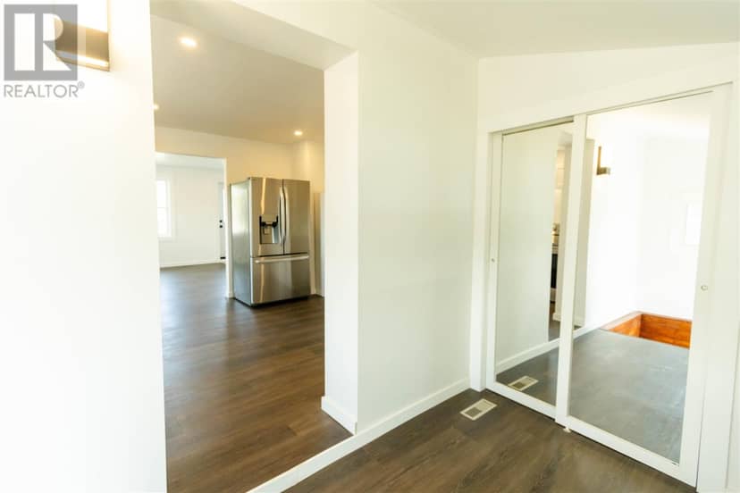 13 Stevens ST — photo 10 of 40