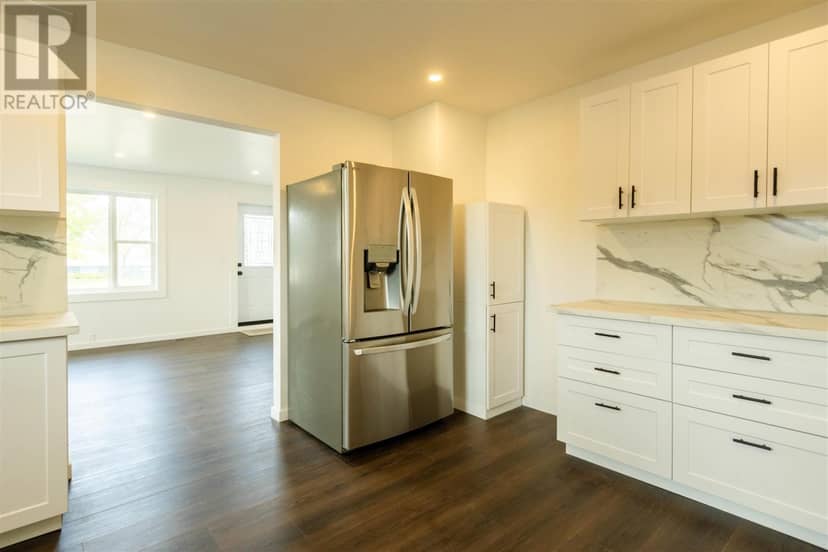 13 Stevens ST — photo 18 of 40