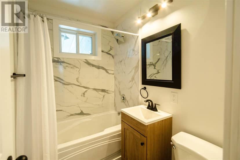 13 Stevens ST — photo 32 of 40