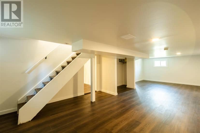 13 Stevens ST — photo 38 of 40