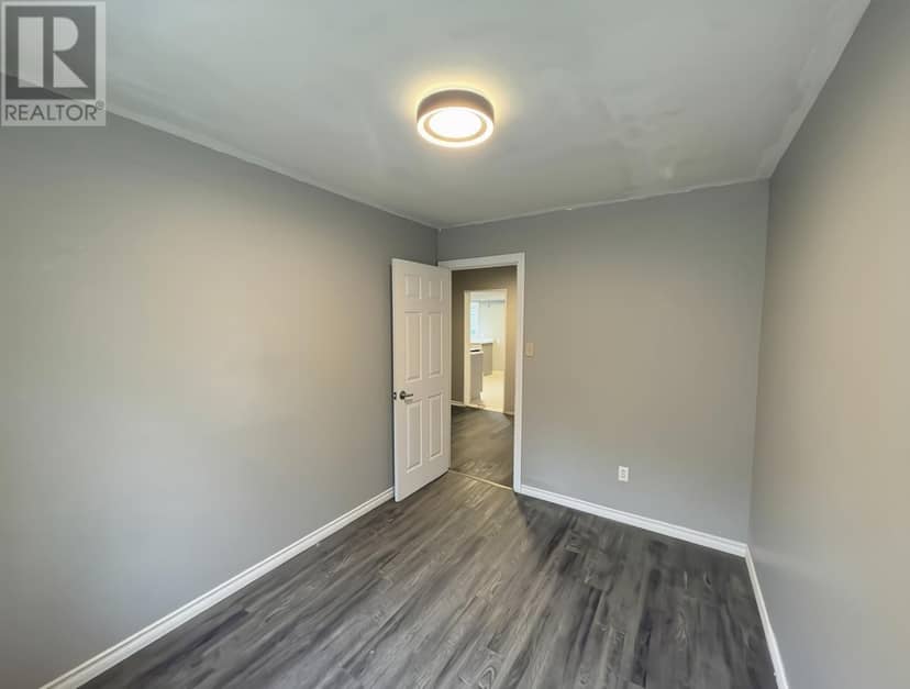 580 Charles ST — photo 15 of 28