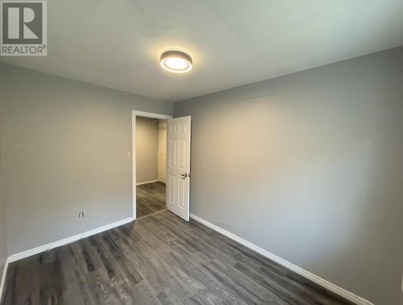 580 Charles ST — photo 17 of 28