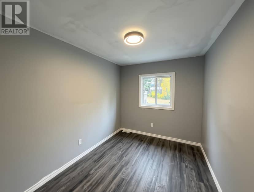 580 Charles ST — photo 16 of 28