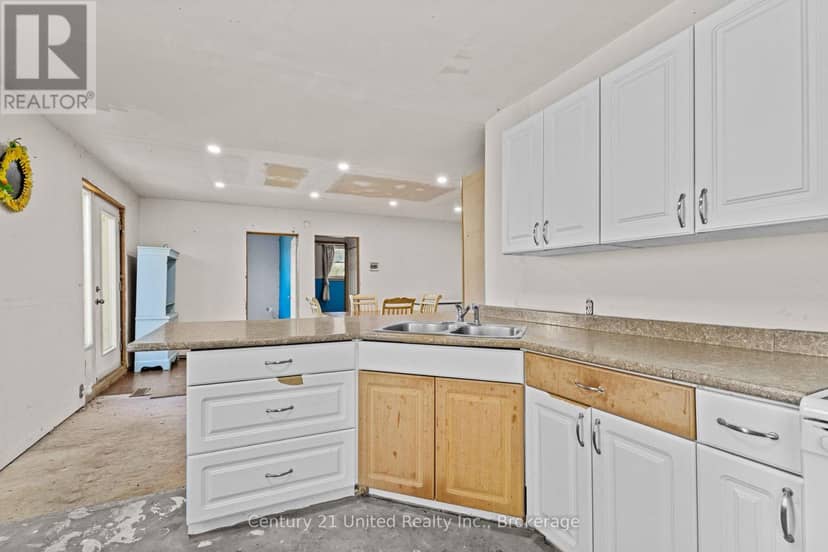 322 Dingman Road — photo 8 of 40
