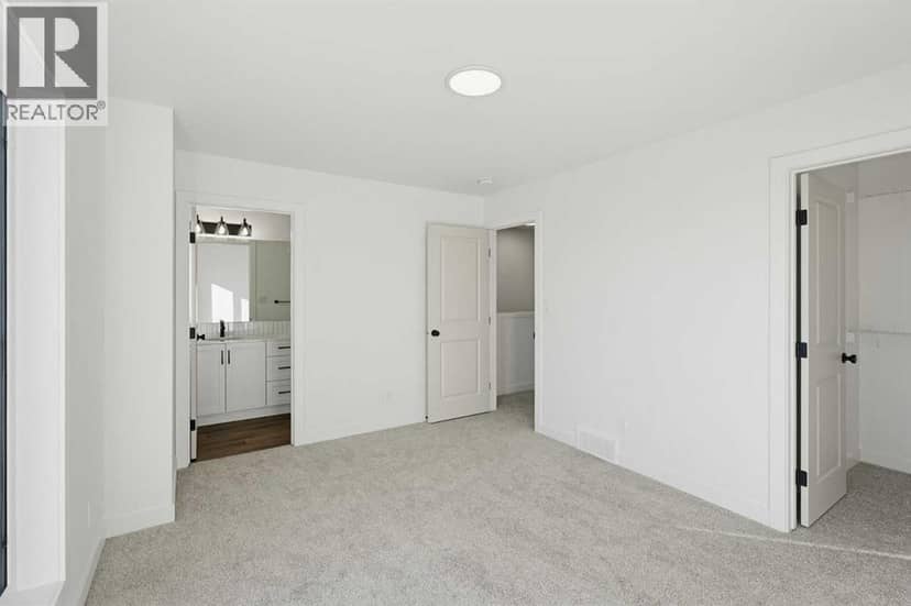 38 Station Drive — photo 17 of 26