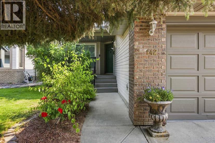 142 Riverview Circle SE, Calgary, photo 3