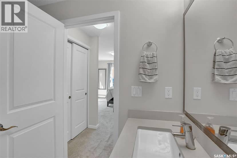 109 1510 Neville DRIVE — photo 17 of 40