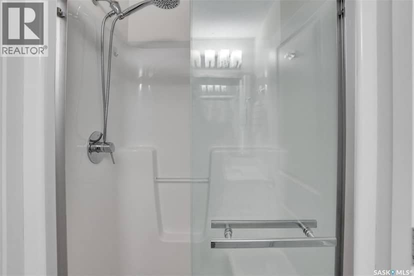 109 1510 Neville DRIVE — photo 18 of 40