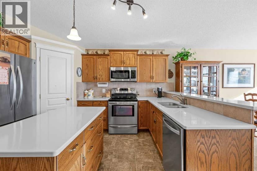 3 Tuscany Meadows Crescent NW, Calgary, photo 3