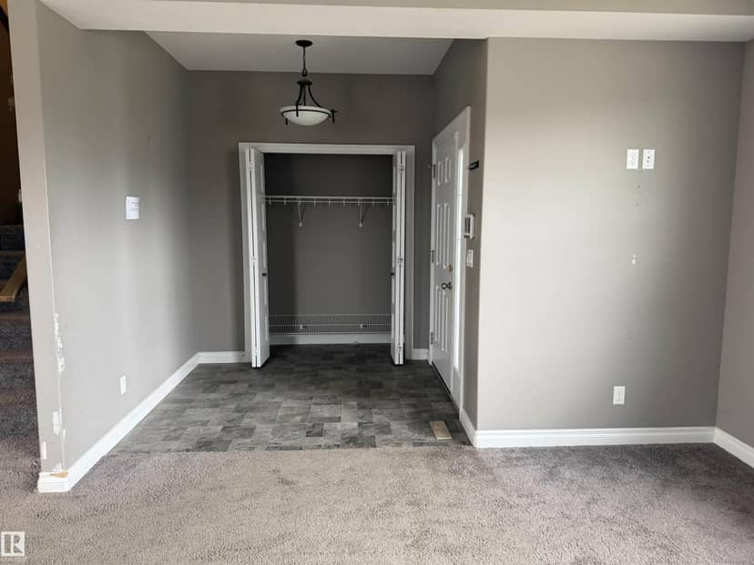 4038 56 AV — photo 17 of 23