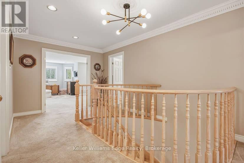 2084 McKerlie Crescent — photo 22 of 40