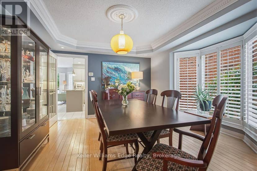 2084 McKerlie Crescent — photo 6 of 40