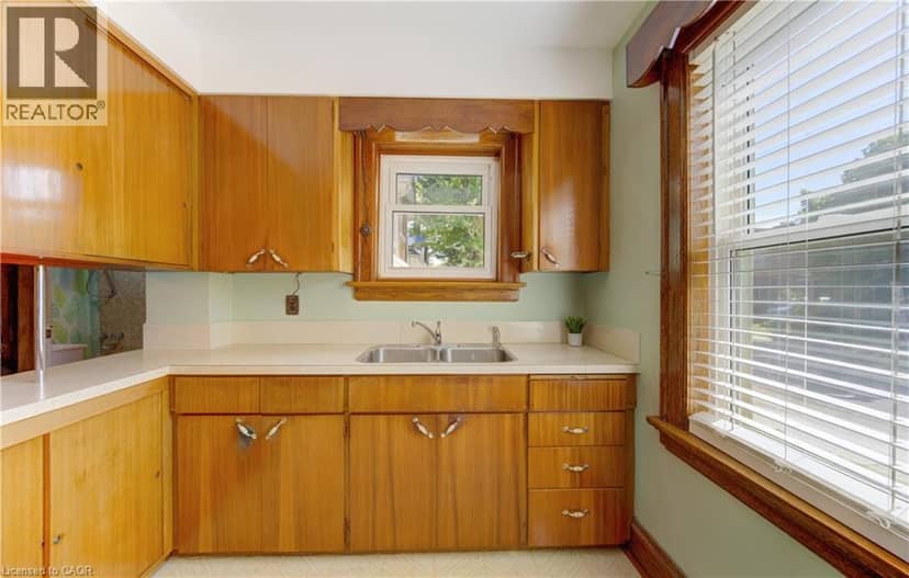 224 WEBER Street E — photo 13 of 39