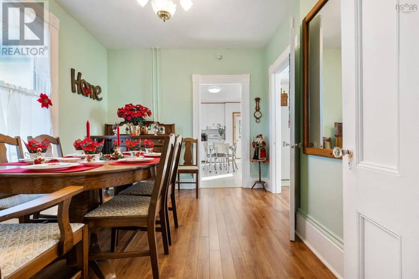 144 Main Street — photo 15 of 40