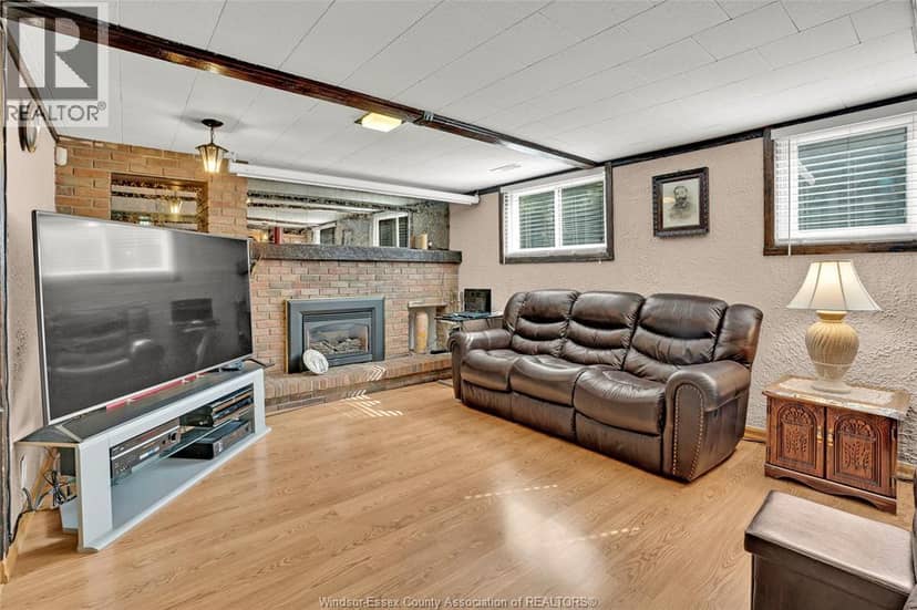 2664 Rivard — photo 21 of 29