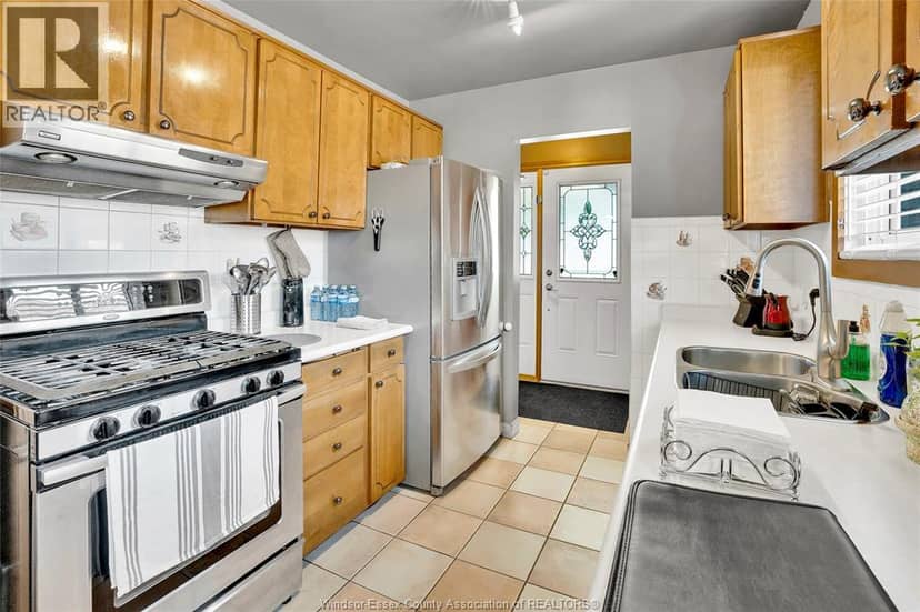 2664 Rivard — photo 11 of 29