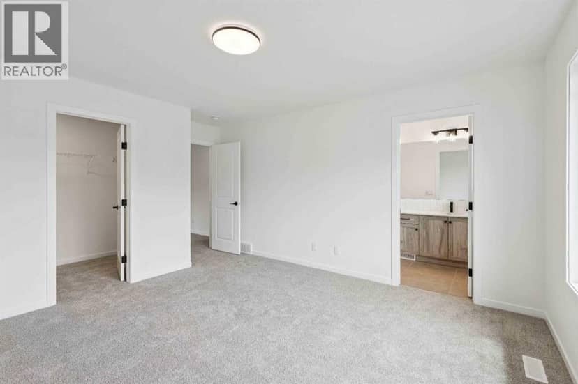 1030 Bayview Crescent SW — photo 32 of 38