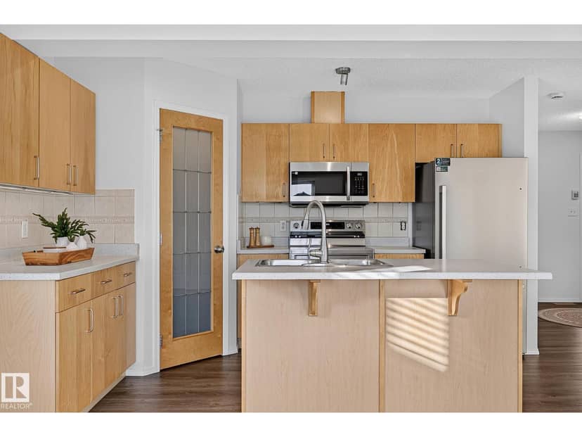 2 Heatherglen Dr — photo 15 of 40