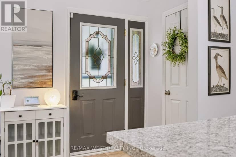 201 Bigelow Street, Scugog, photo 8