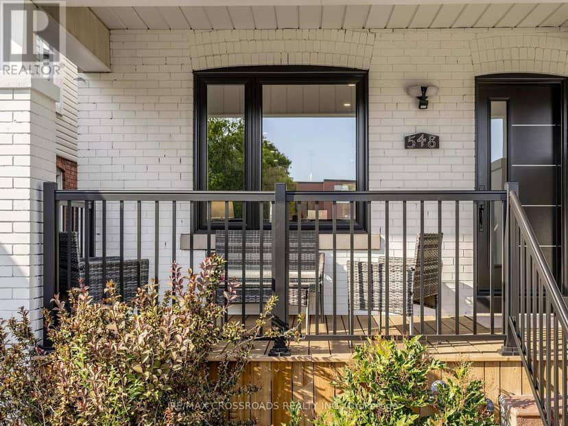 548 Glebeholme Boulevard, Toronto, photo 2
