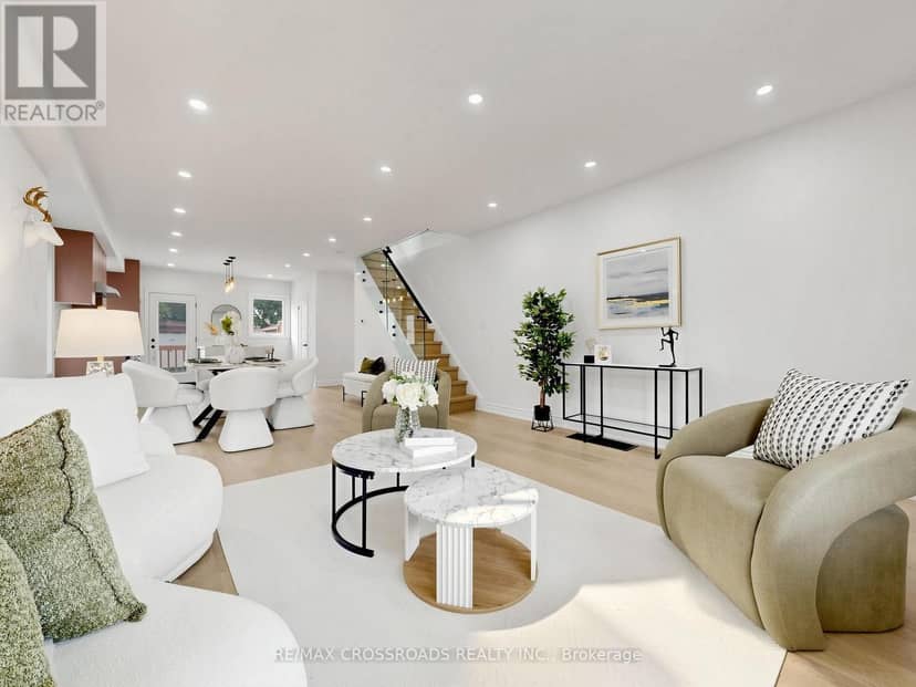 548 Glebeholme Boulevard, Toronto, photo 7