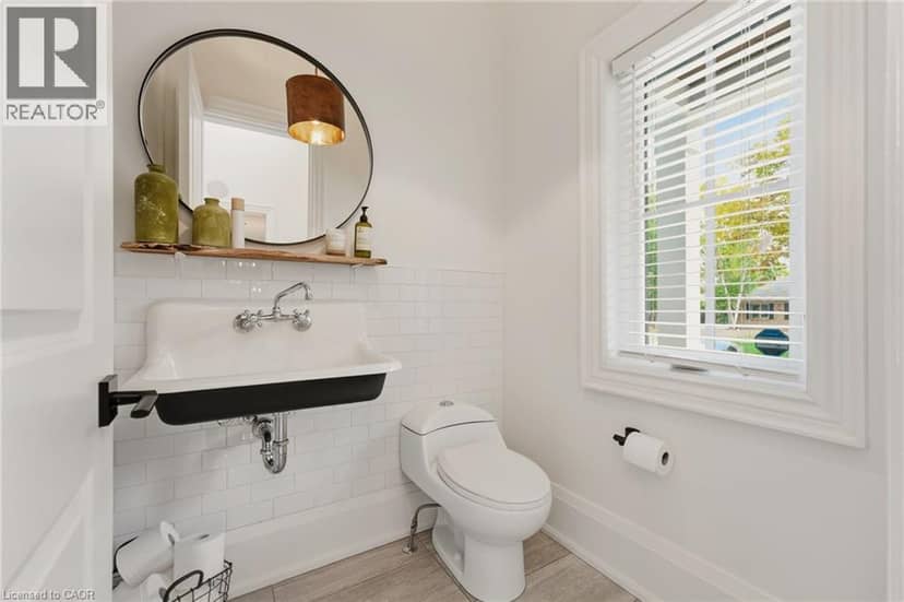 175 NORTH SHORE Boulevard W, Burlington, photo 8