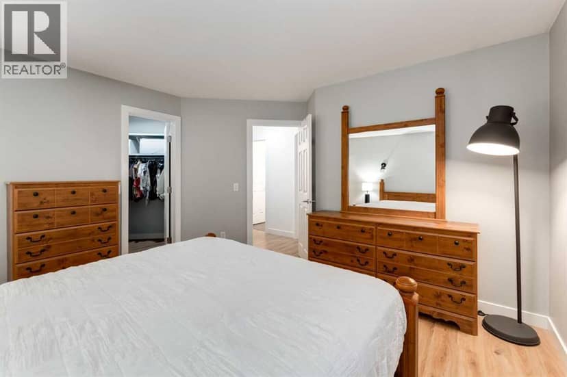 42 DOUGLAS GLEN Circle SE — photo 23 of 40