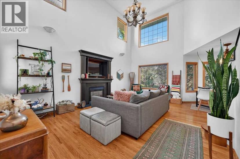 30 Sierra Nevada Way SW, Calgary, photo 5