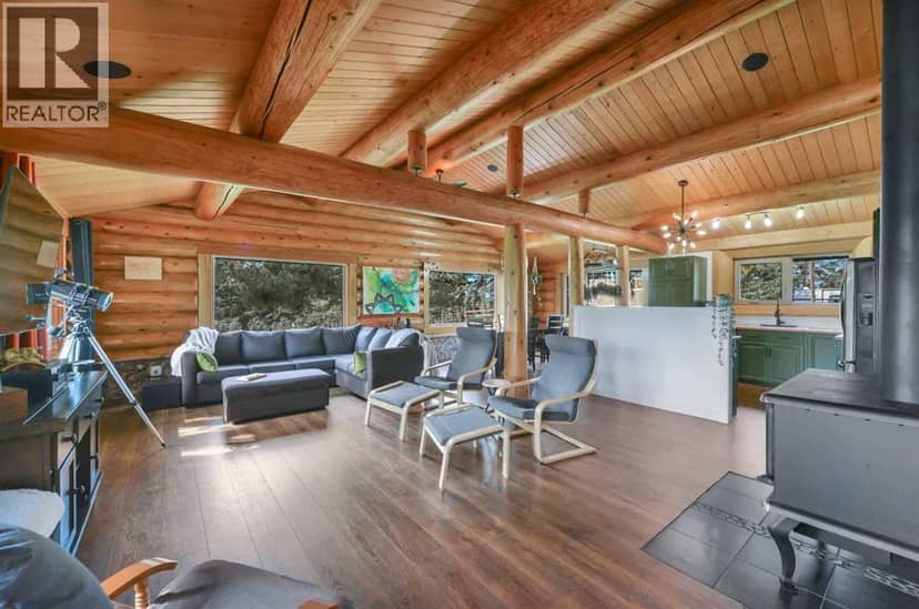 40419 AB-20 Highway — photo 11 of 40
