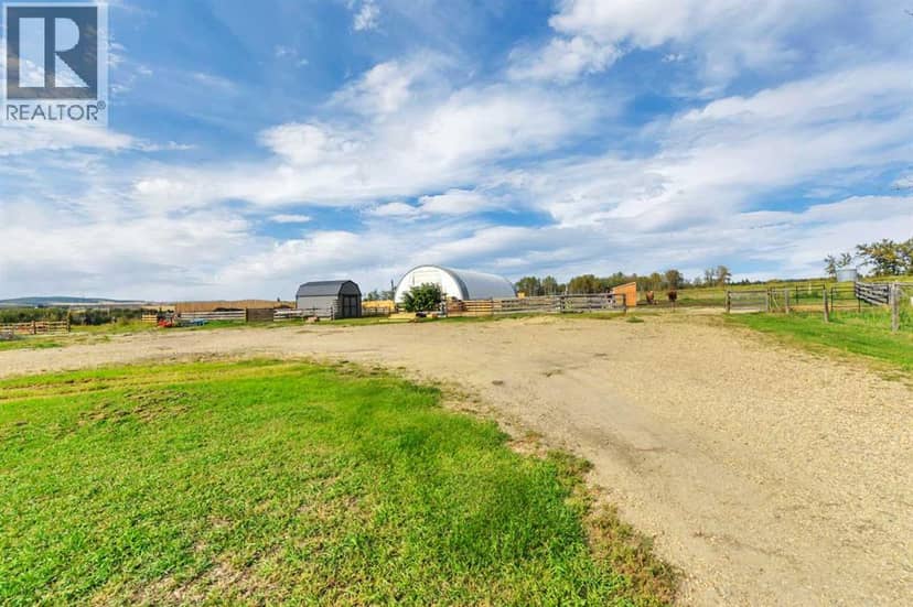 40419 AB-20 Highway — photo 39 of 40