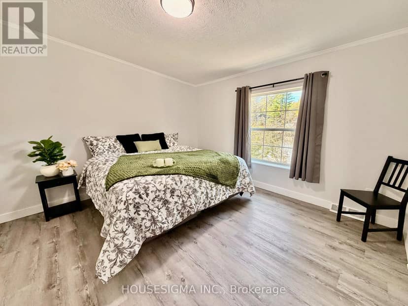 8168 Laidlaw Avenue, Ramara, photo 8