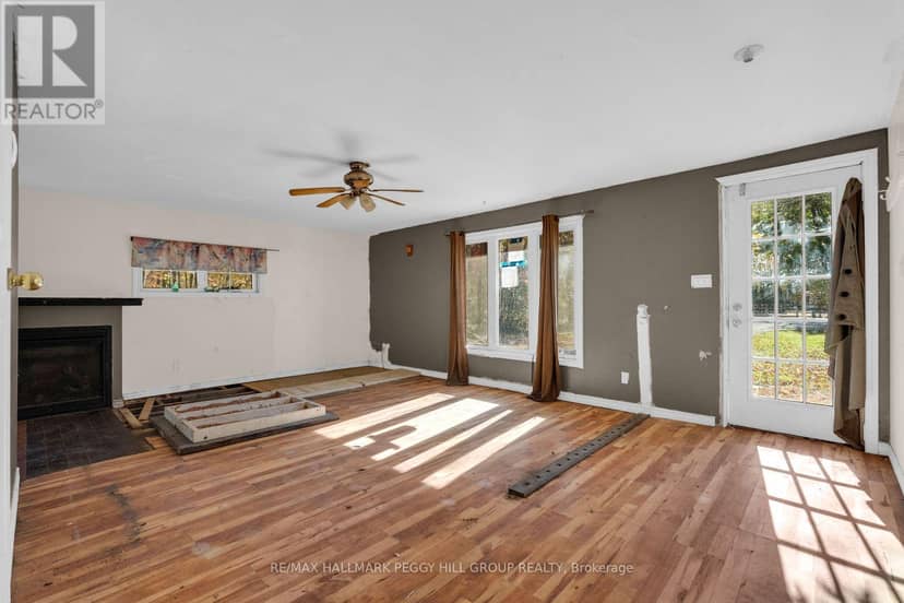4260 Lakeview Drive — photo 10 of 14