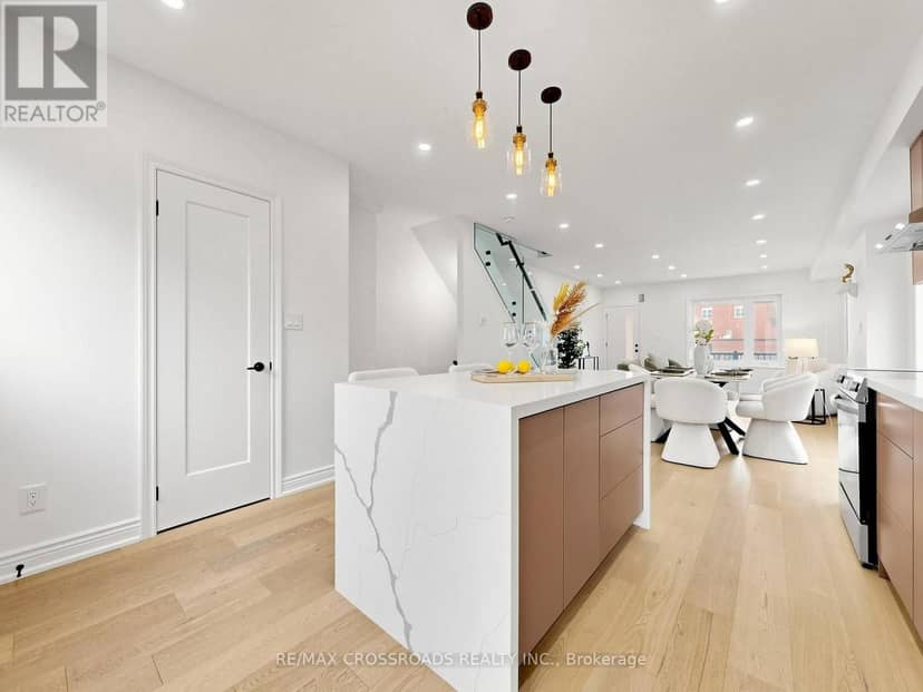 548 Glebeholme Boulevard — photo 16 of 40