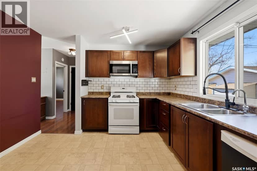 520 Montague STREET — photo 17 of 40