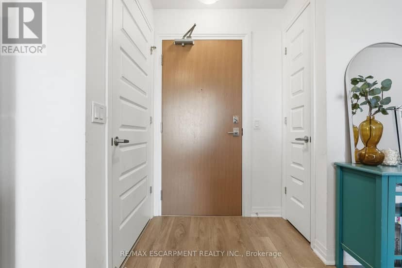 424 - 1105 Leger Way, Milton, photo 3