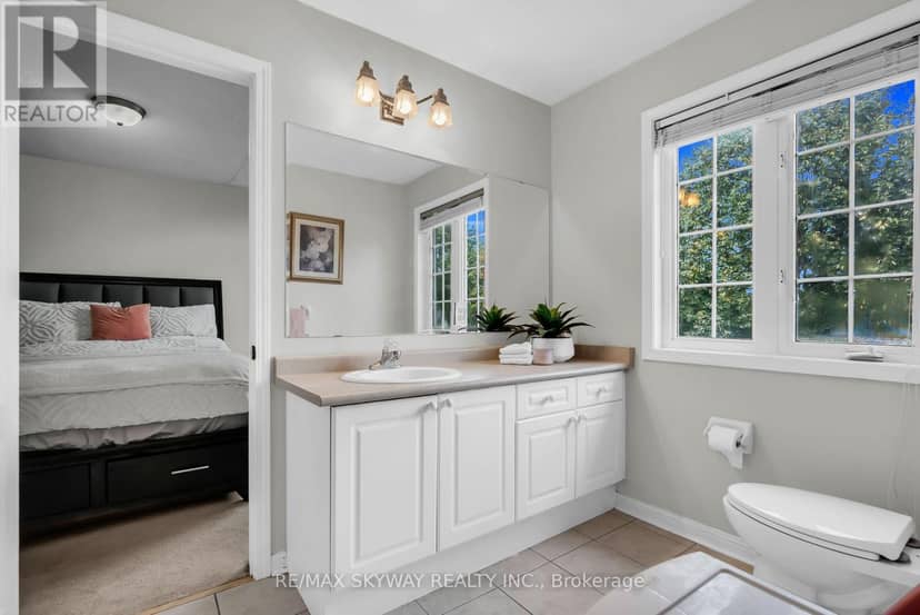6214 Miriam Way — photo 32 of 40
