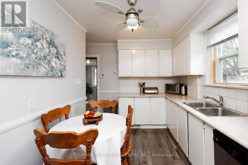 354 Martin Street SE — photo 15 of 35