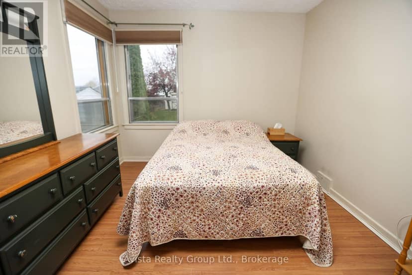 426 Christina Street E — photo 12 of 40