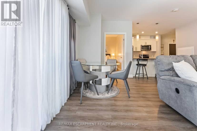 111 - 332 Gosling Gardens — photo 13 of 35