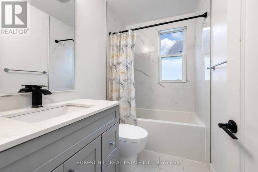 29 Thorndale Street S — photo 10 of 40