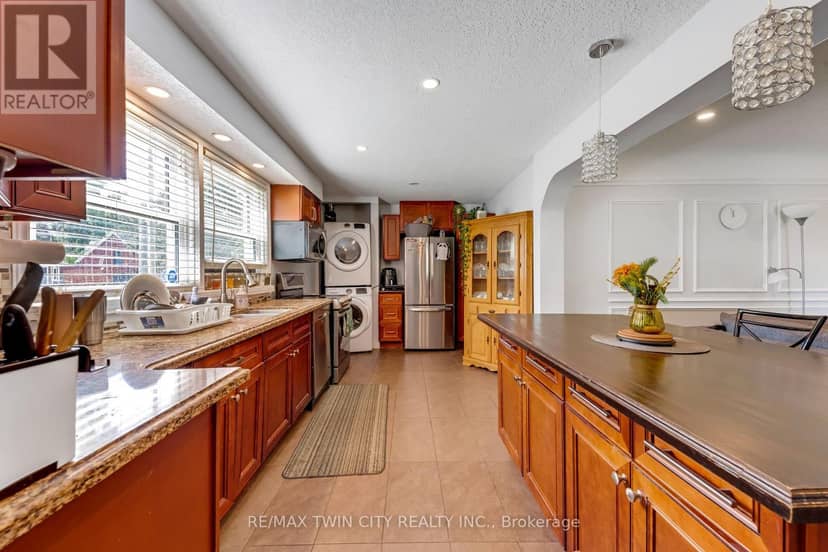 169 Bruce Street, Kitchener, photo 8