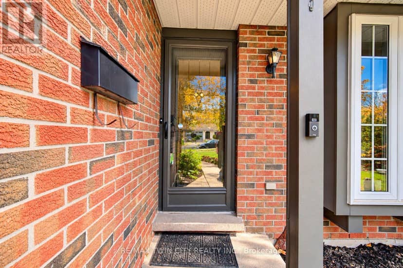 63 Winding Way, Kitchener, photo 3
