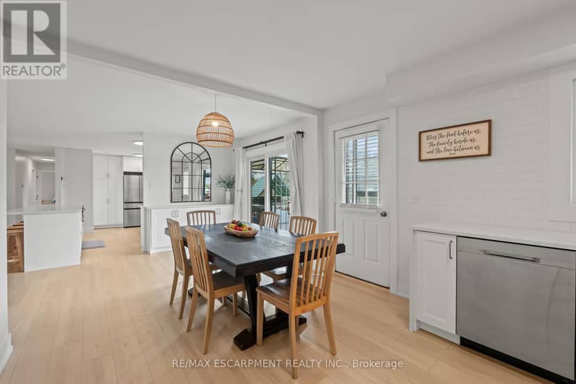 5090 Blackheath Road — photo 17 of 40